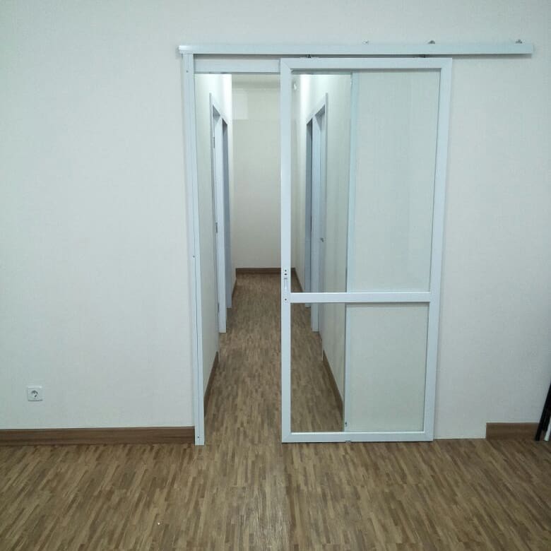 sekat Ruangan kantor di bintaro